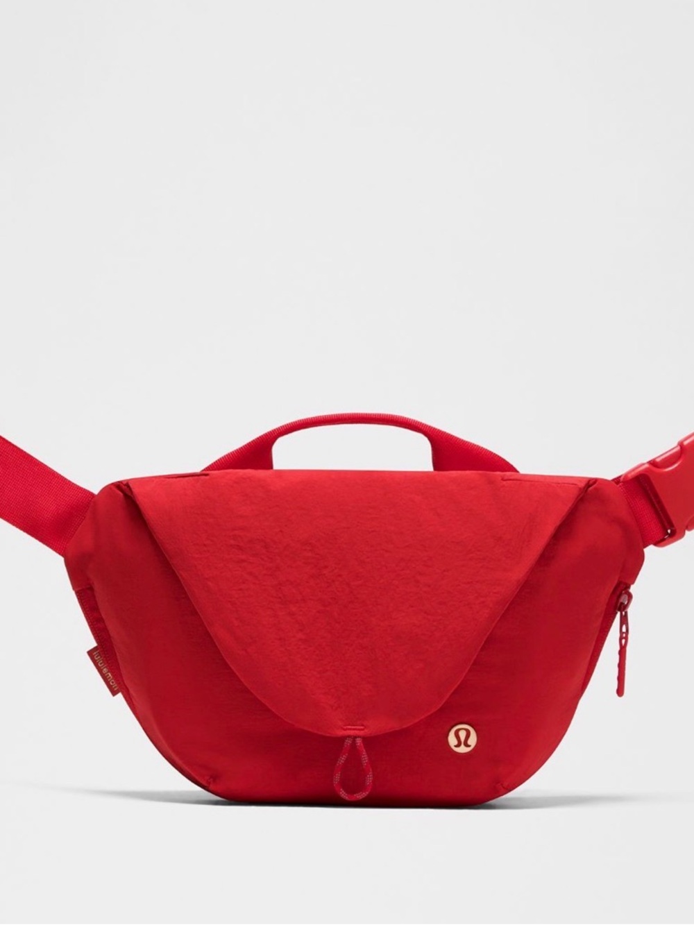 Lululemon curved crossbody bag 3L like new